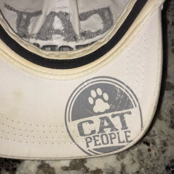 CAT PEOPLE hat - Picture 5 of 6